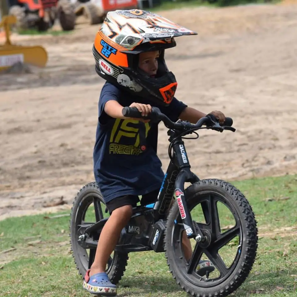 Kids start with the Stability Cycle in unpowered mode, moving it along simply by striding with their legs on either side of it