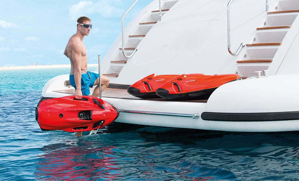 The SeaBob F5 weighs 64 lb (29 kg) and is designed to be carried on and off the boat