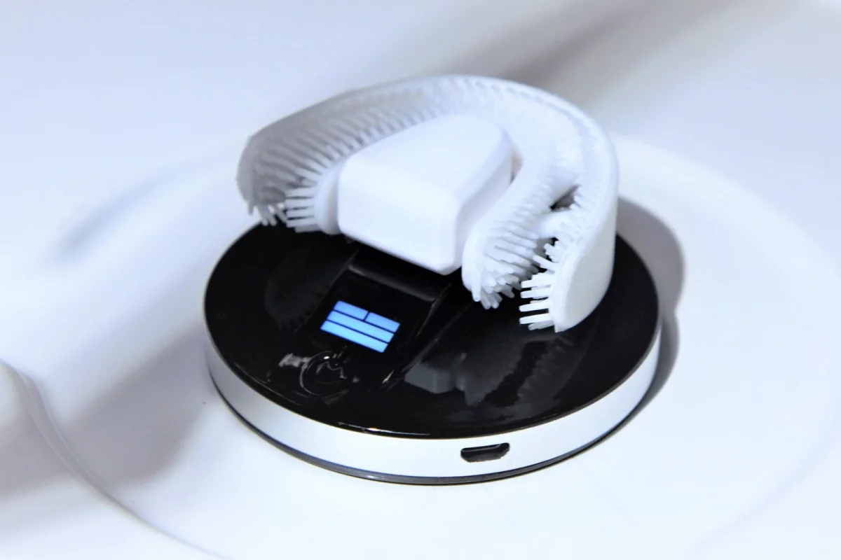 The Chiiz is the latest attempt to make a quick, easy, hands-free automatic toothbrush