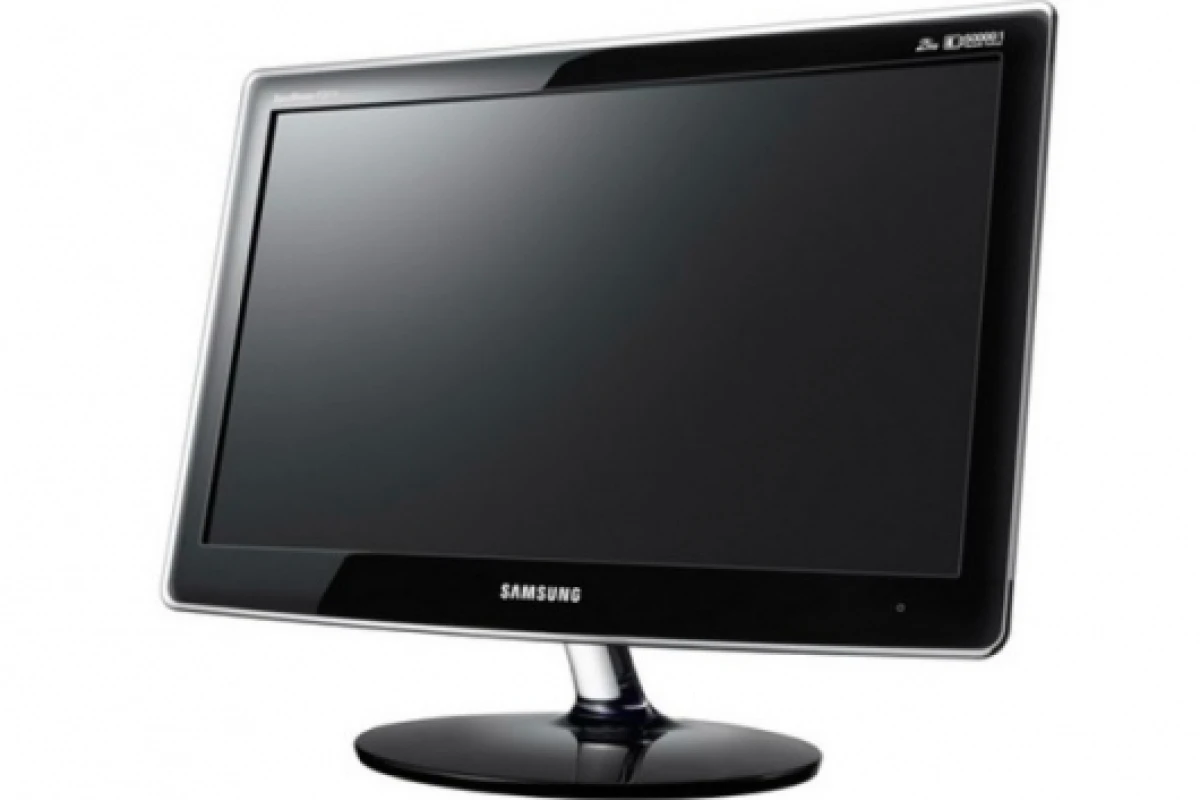 The Samsung 70 Series monitors are just as good for watching TV as displaying office spreadsheets or playing games