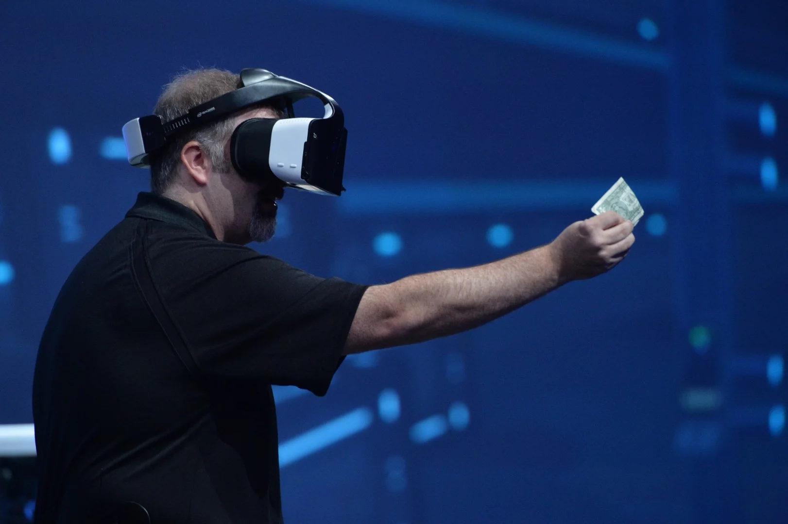 Intel's Craig Raymond demonstrating the Project Alloy virtual reality headset