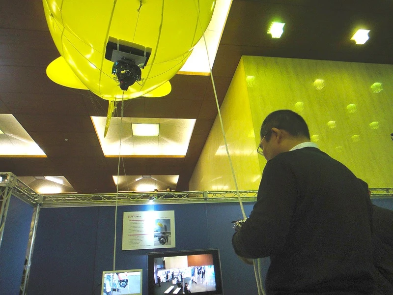NHK's gyro-stabilized balloon camera rig