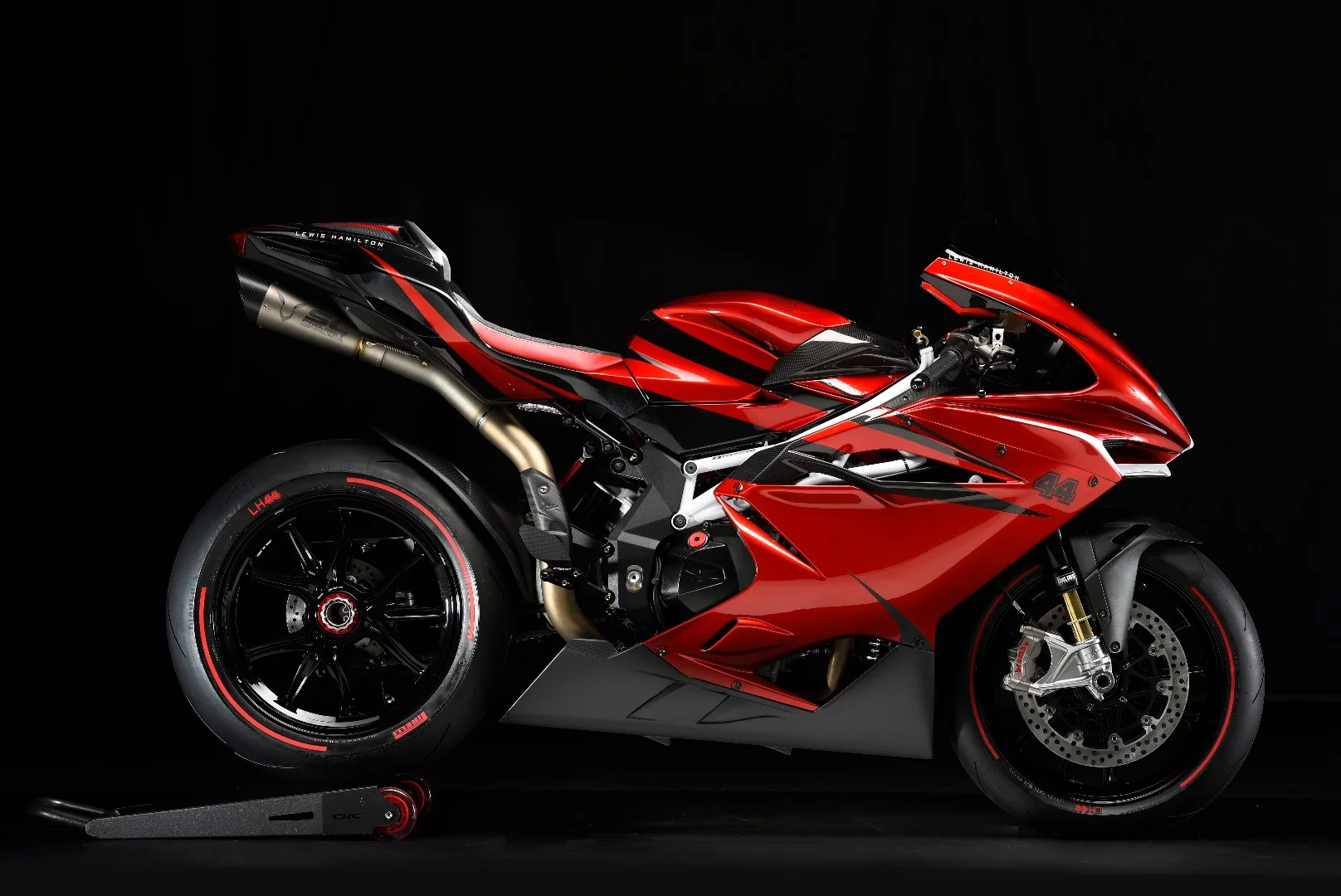 The candy apple red color has become a trademark of Lewis Hamilton's LH44 MV Agusta specials