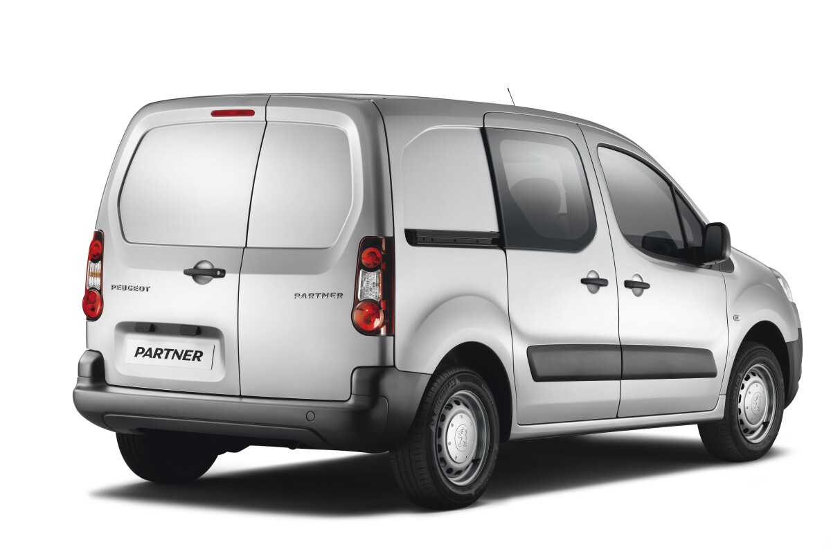 Peugeot Adds A Partner Electrique Lcv To The Range