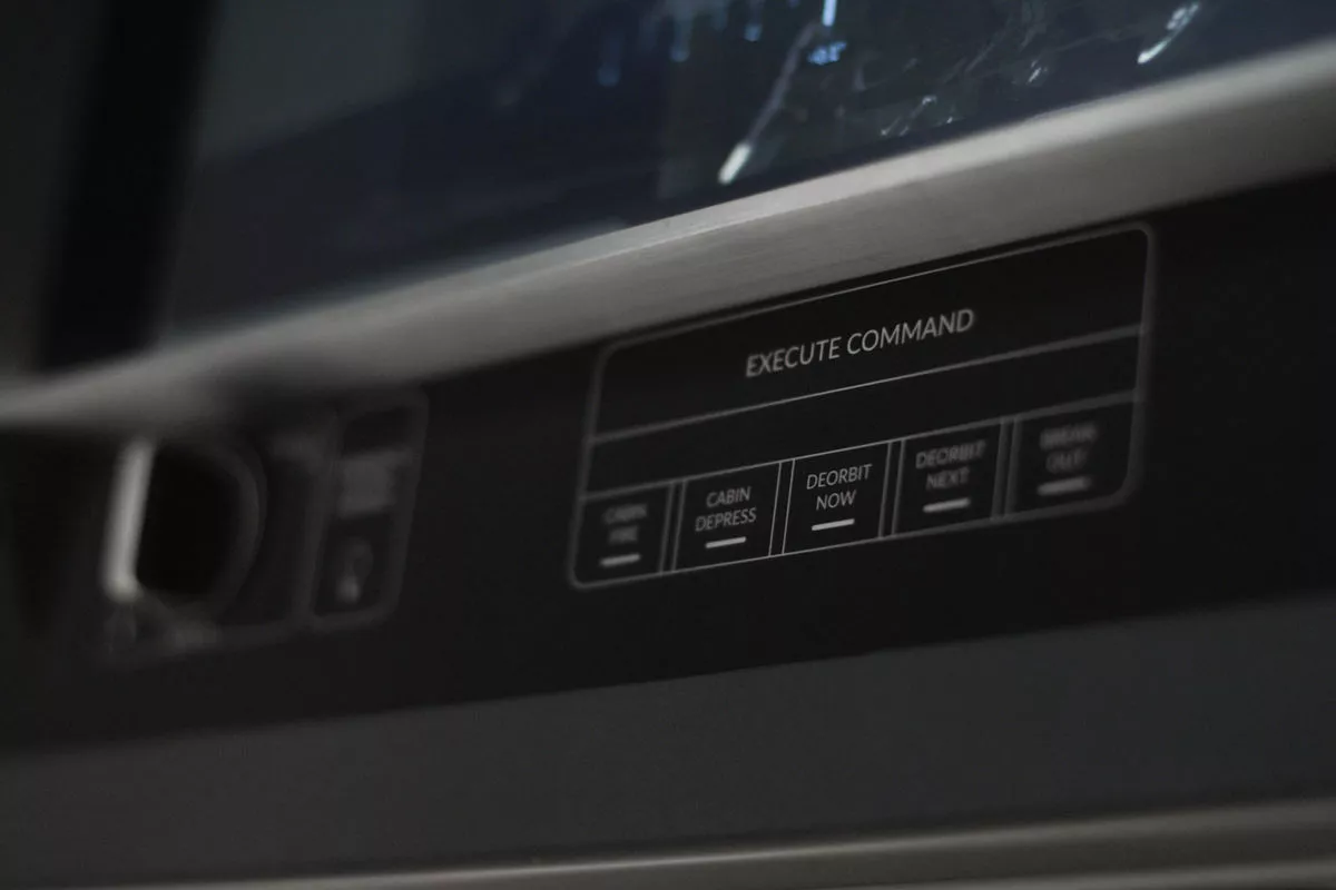 The Crew Dragon has minimal hard controls