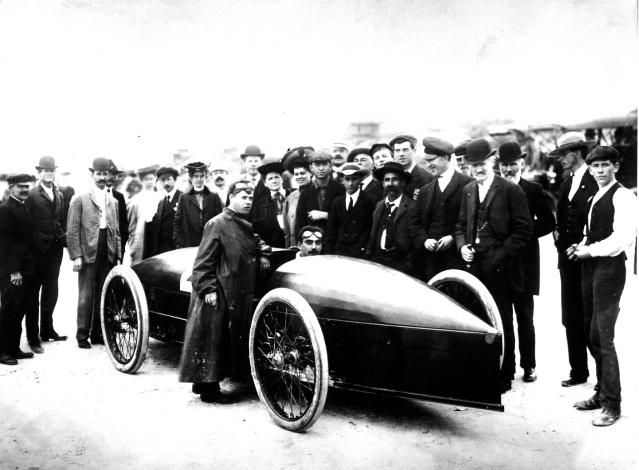 On 29 January 1906, Fred Marriott drove the Stanley Steam Company's best known creation to set the final record for steam at 127.66 mph (205.44 km/h).