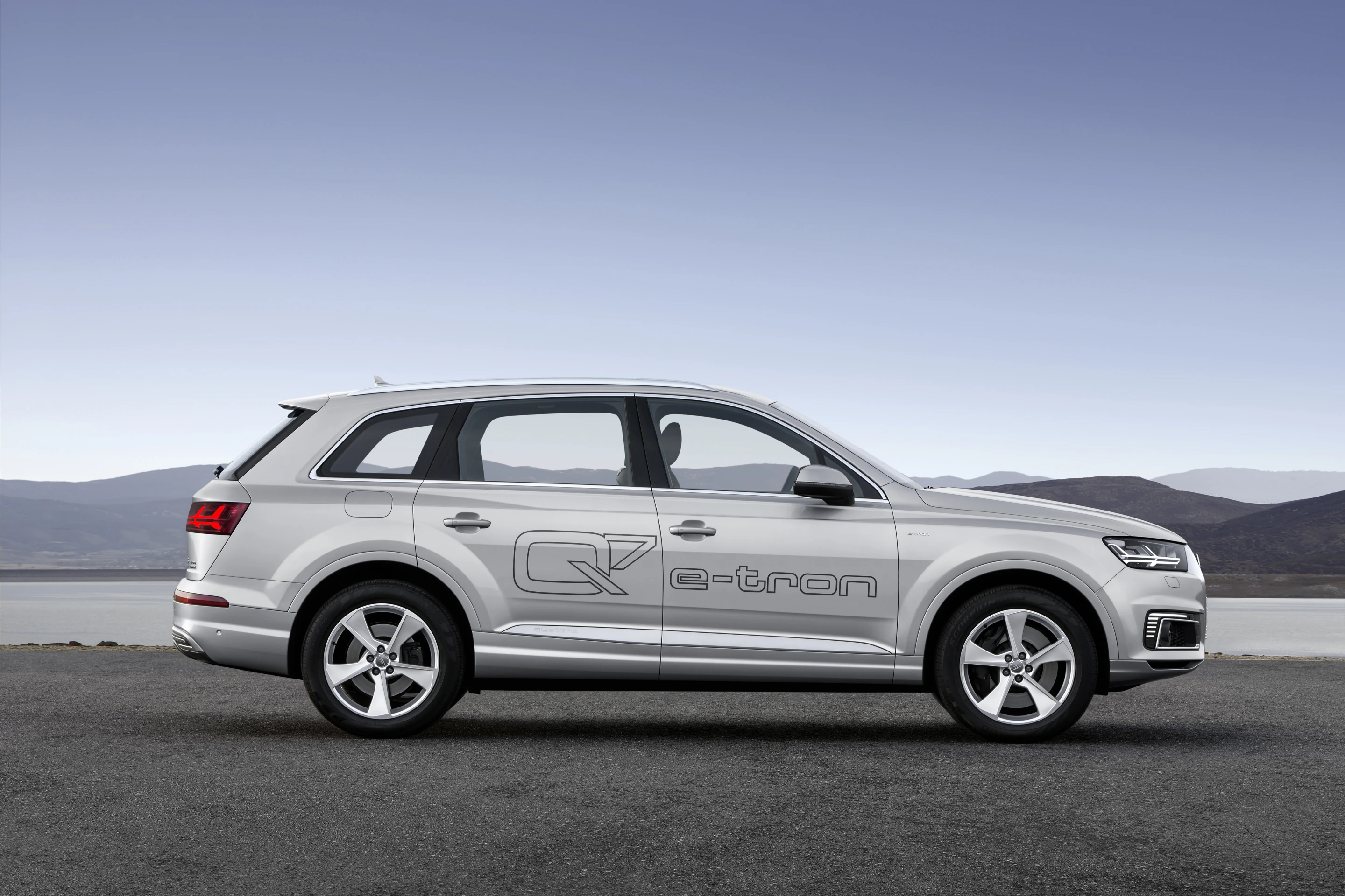 Audi is targeting Asian markets with the Q7 e-tron hybrid