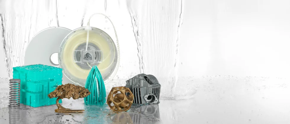 The Infinity Rinse-away filament provides temporary structural support to make gravity-defying 3D prints