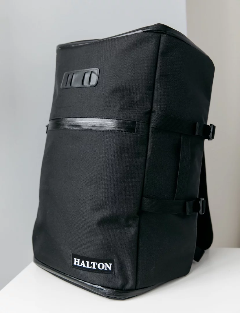 The Halton Commuter backpack has 17 compartments in all
