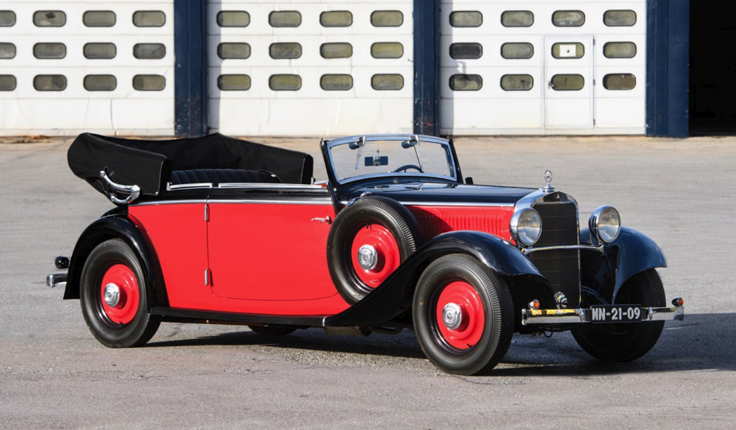 This rare long-wheelbase 1933 Mercedes-Benz 200 Lang Cabriolet B was comprehensively restored in the mid-1990s and sold for $129,942 (€105,800)