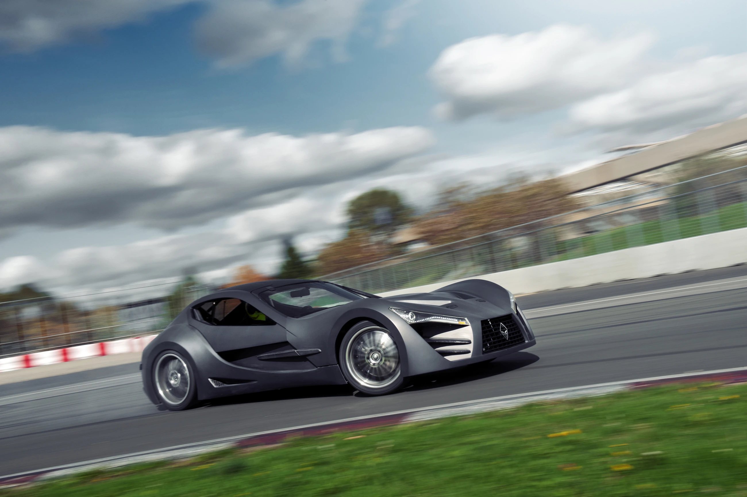 FELINO plans to launch the cB7 next year