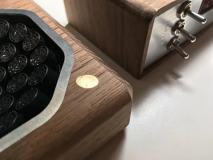 LED spotlights can illuminate the hovering droplet