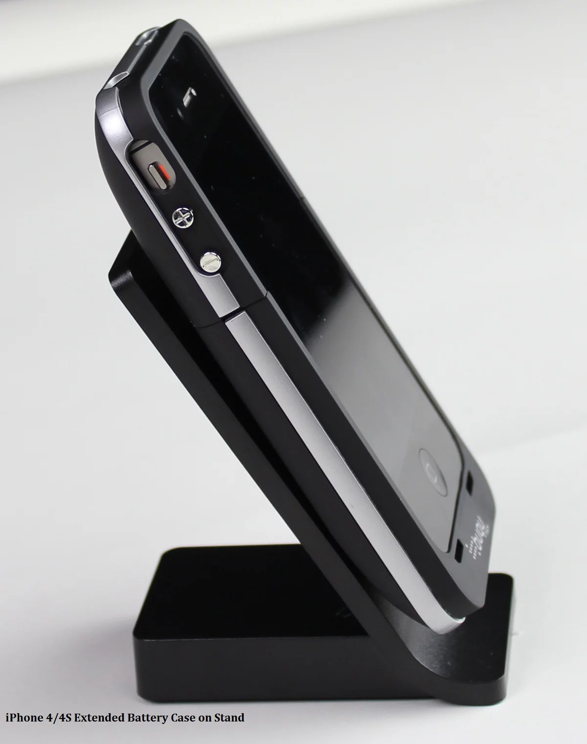 The iPhone 4/4S Extended Battery Magnetyze case in place on the charger