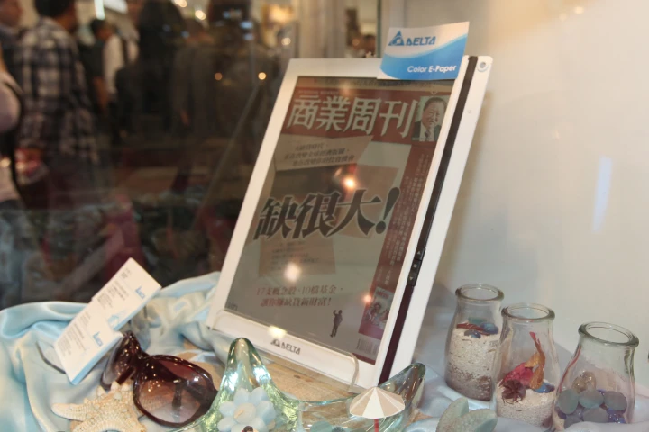 Delta Electronics has unveiled a magazine-sized color e-Reader at Computex
