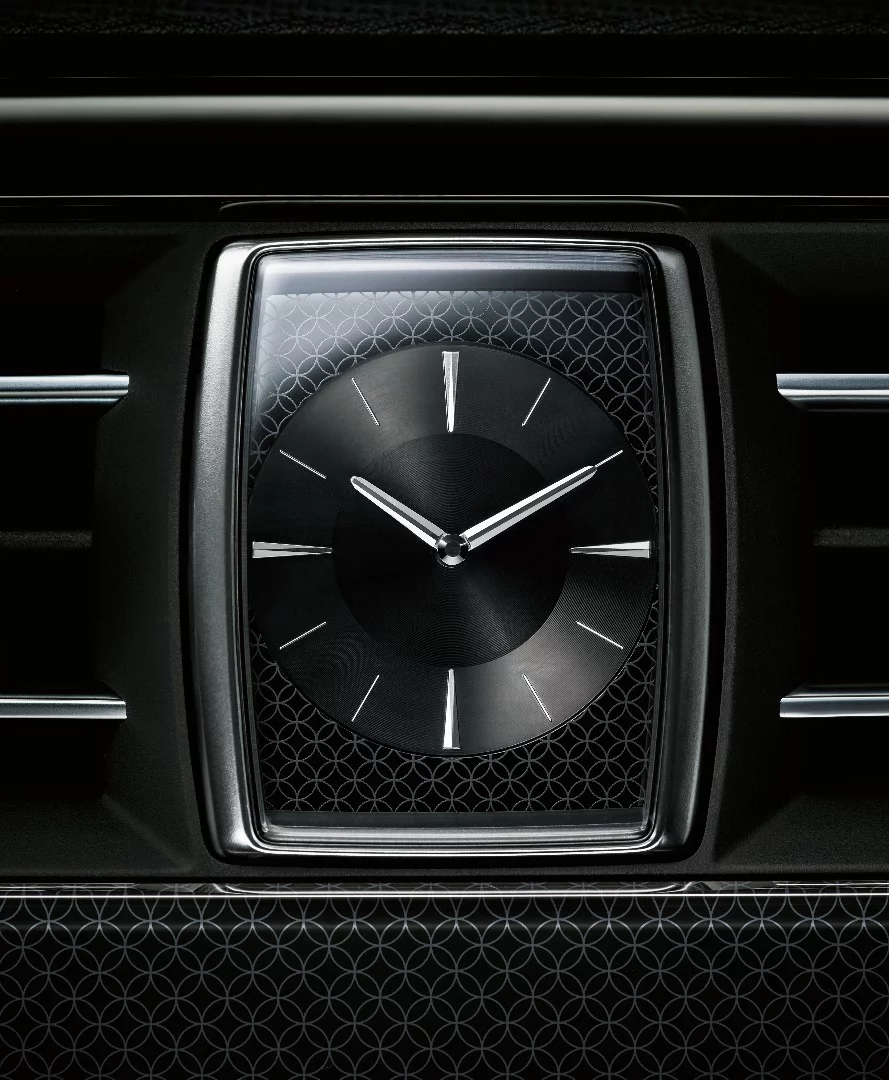 The all-new Toyota Century makes a strong impression