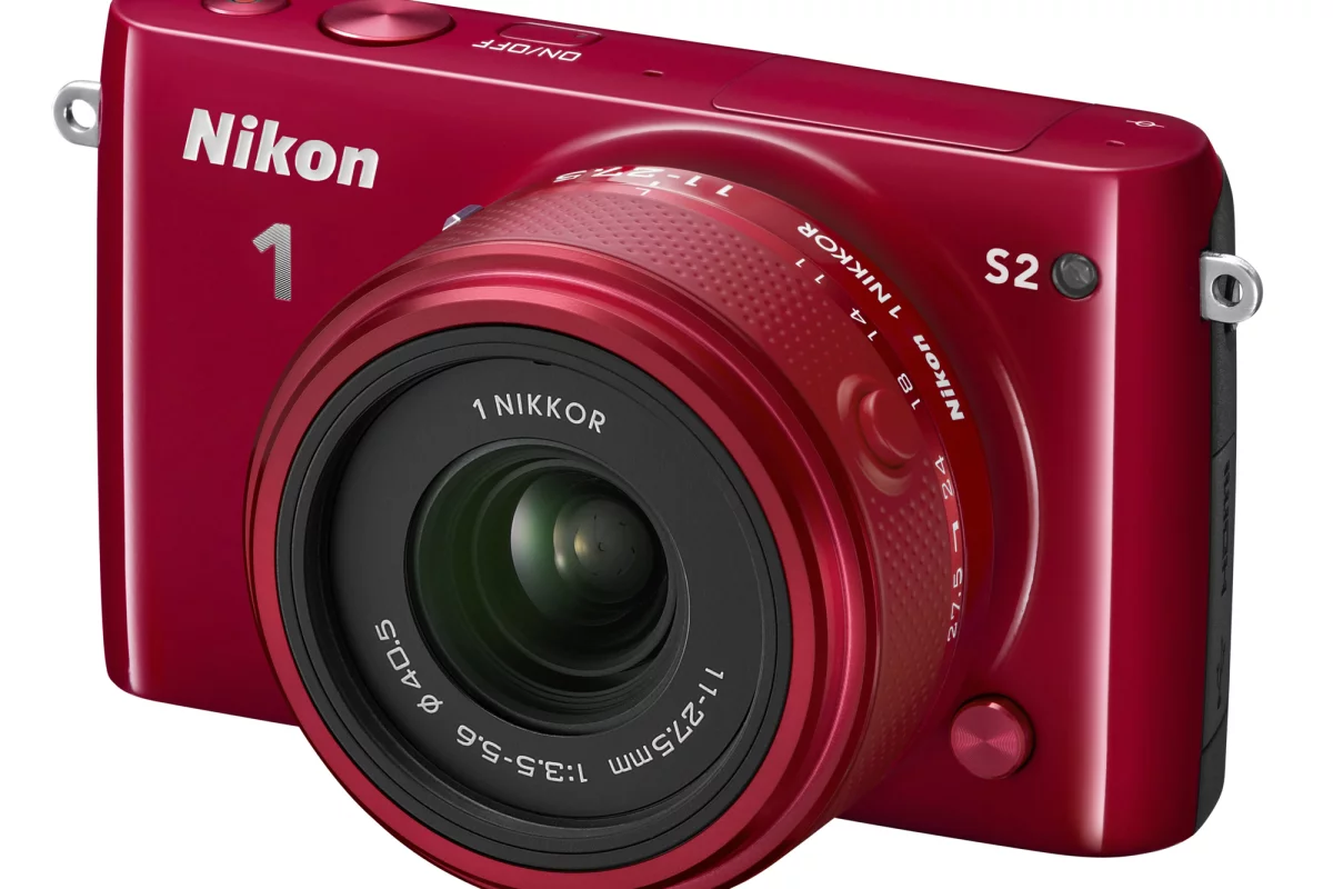 The Nikon 1 S2 can shoot at impressive speeds of up to 20 fps with continuous autofocus