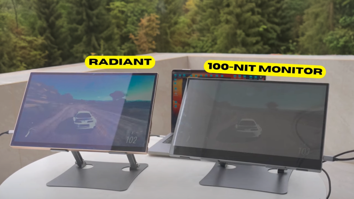 Portable 'transflective' LCD monitor uses the Sun as its light source