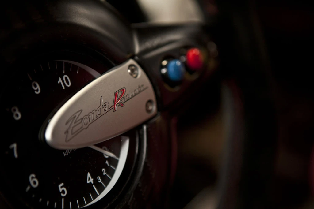 The Revolucion's Drag-Reduction-System (DRS) allows drivers to adjust the angle of the rear wing either manually or automatically (Photo: Pagani)
