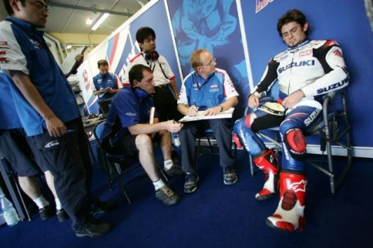 Hopkins was in serious pain thanks to a broken metatarsel in his foot before he crashed and knocked himself unconscious.