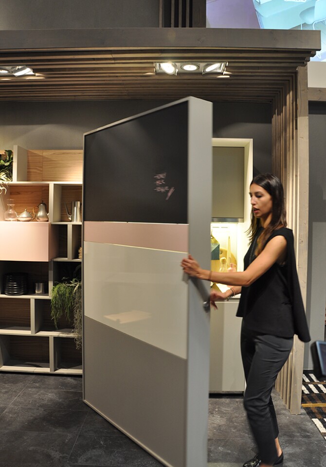 The kitchen can open to the left or right depending on the requirements of the home