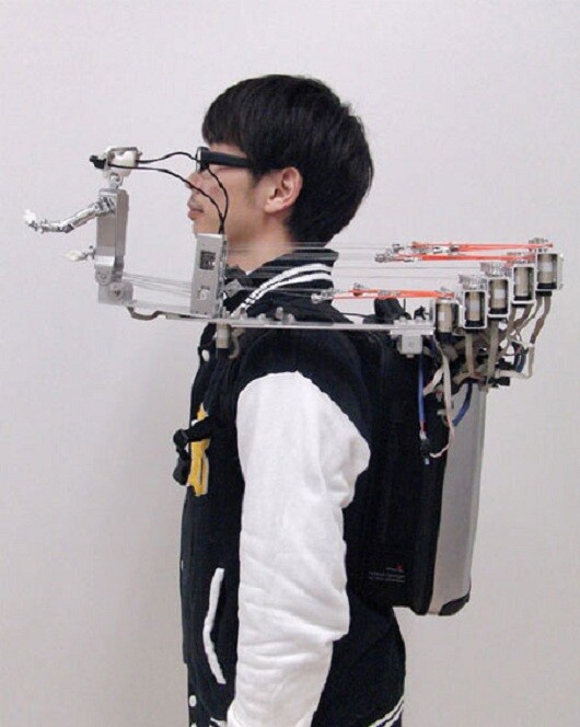 The robot is actuated by 22 servomotors packed in a backpack (Photo: Yamagata University)
