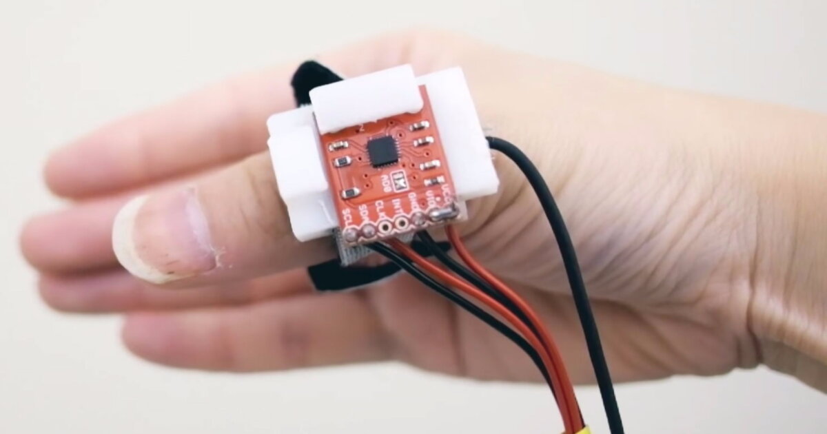 Device Control Ring Fingersound ring allows control of devices with thumb gestures