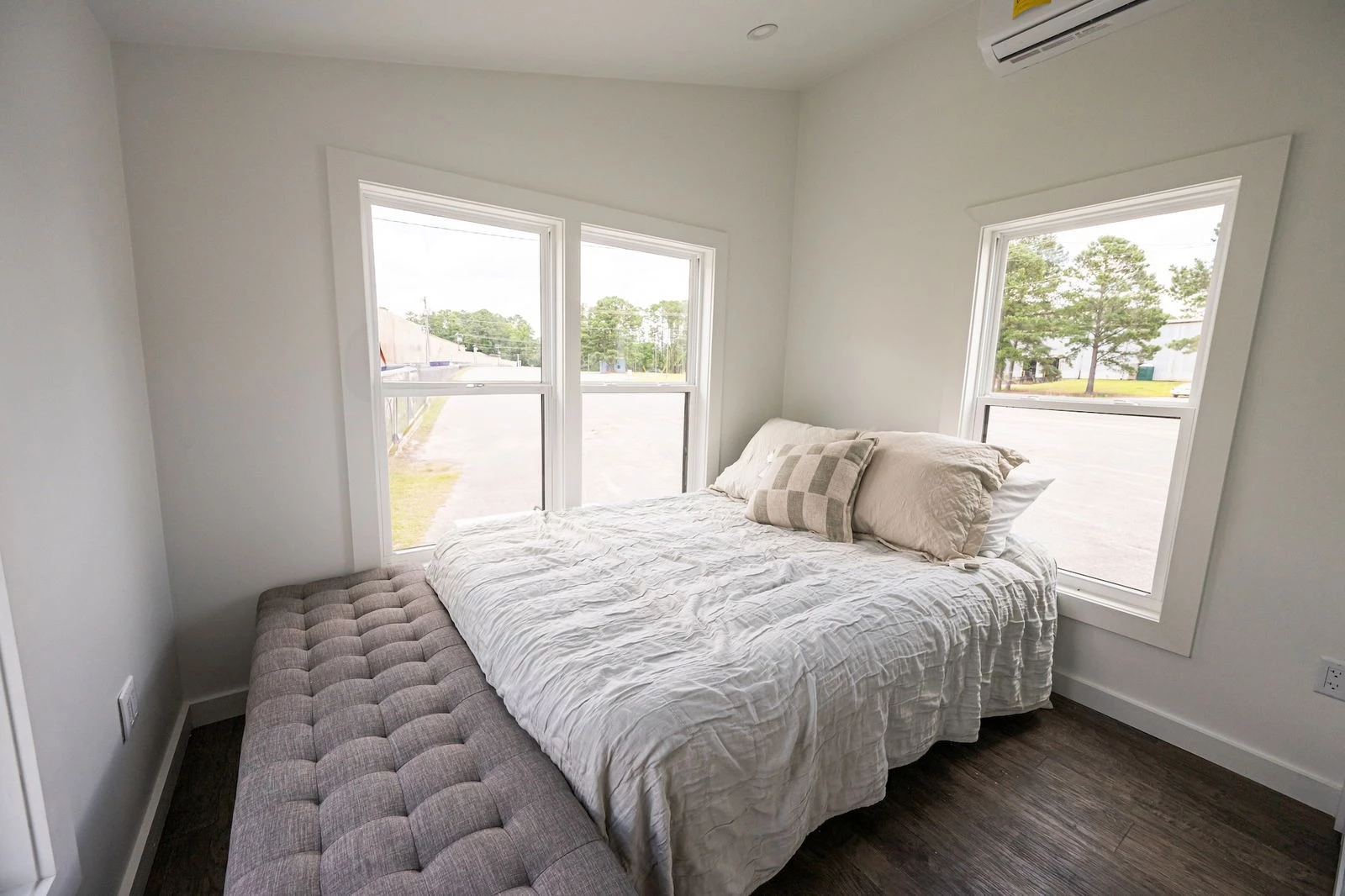 Since the Rowan is arranged on one floor, its bedroom has ample headroom to stand upright
