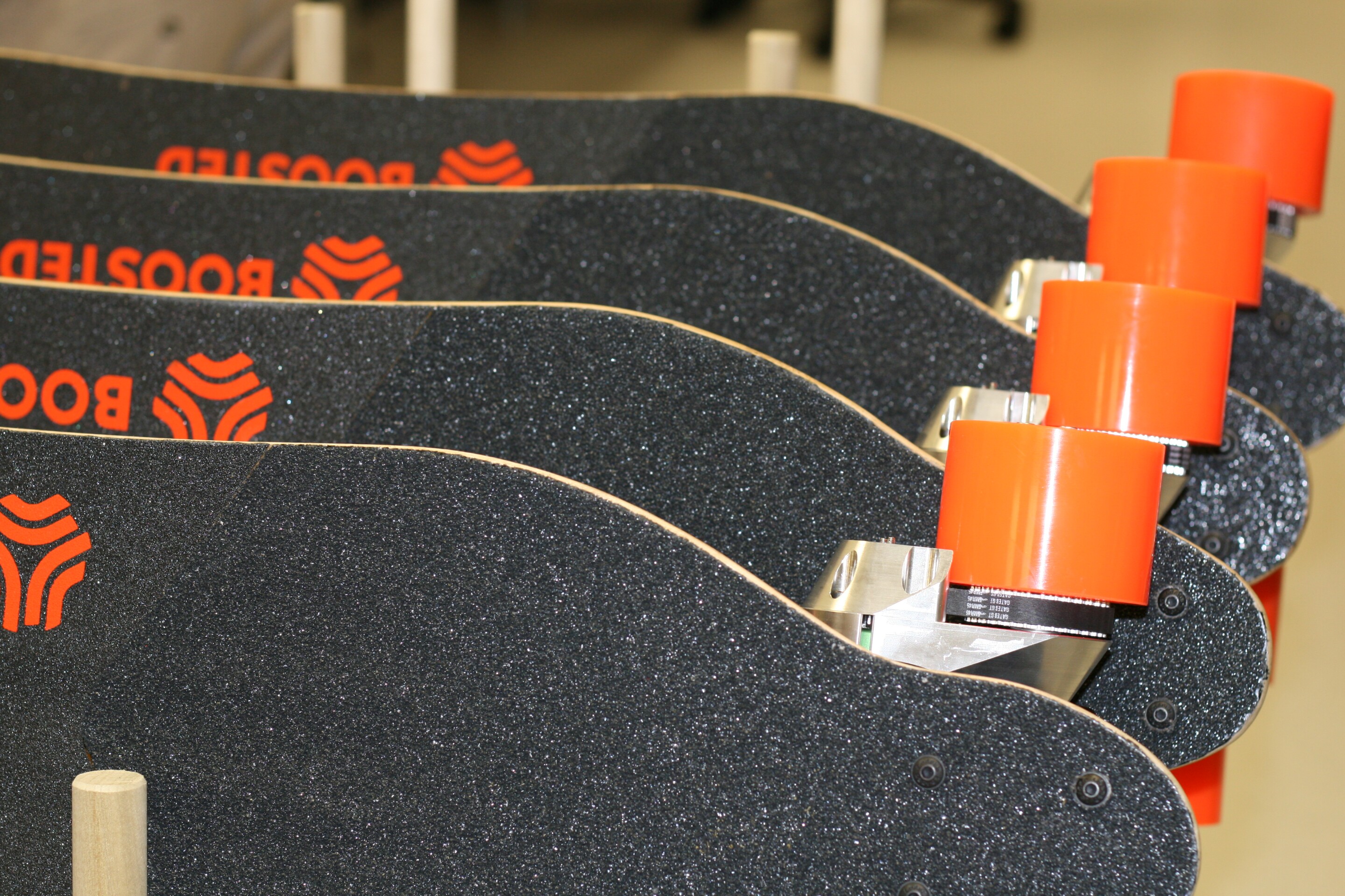 Boosted Boards skateboard up for preorder, still world's lightest EV