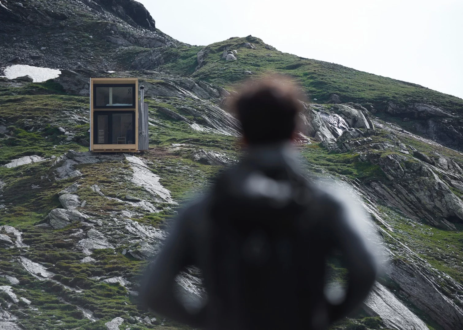 The On Mountain Hut is situated high up in the Swiss Alps, between the Piz Lunghin mountain and the Lunghin Pass at an elevation of 2,485 m (8,152 ft)