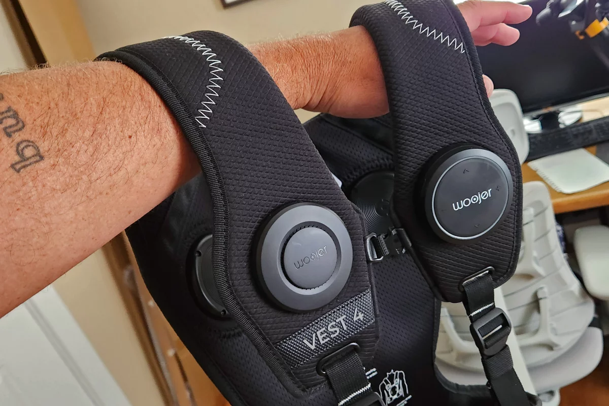 The vest weights about 3.3 lb (1.5 kg), so it's pretty light.