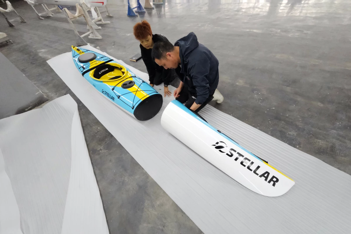 Both the solo S14 MOD and the tandem S19 MOD are made of separate composite sections which the user bolts together by hand