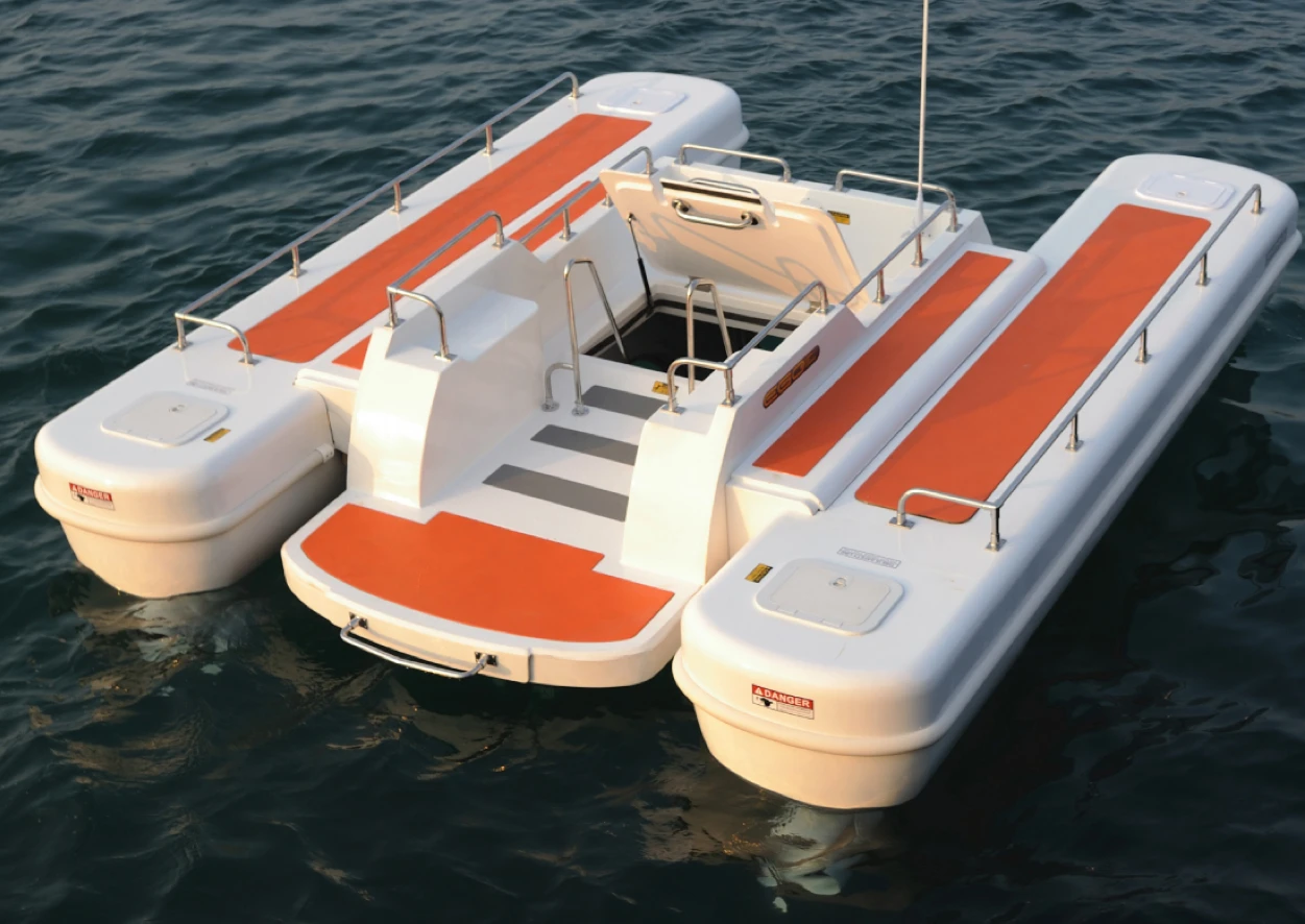The EGO semi-submarine boat