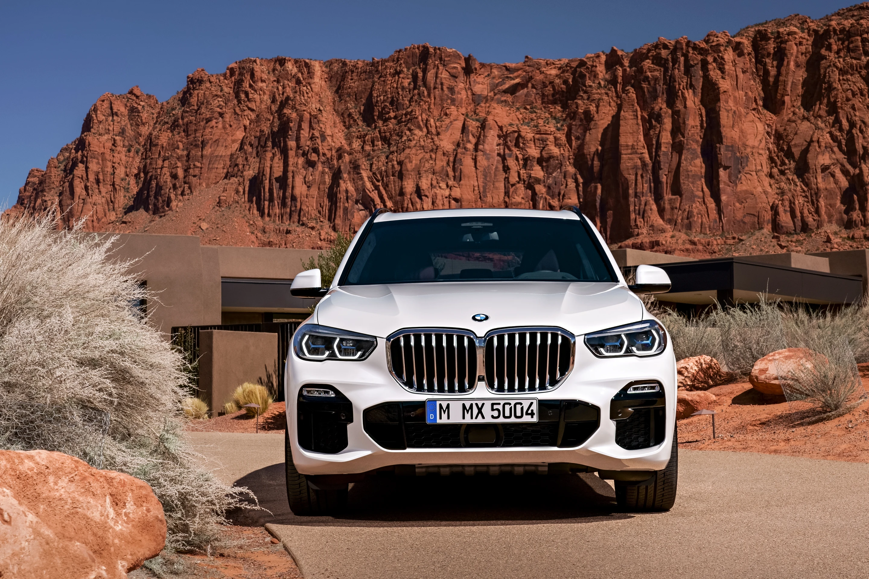 From the outside looking in, the design of the fourth-generation X5 isn't a huge departure from the previous model introduced in 2013