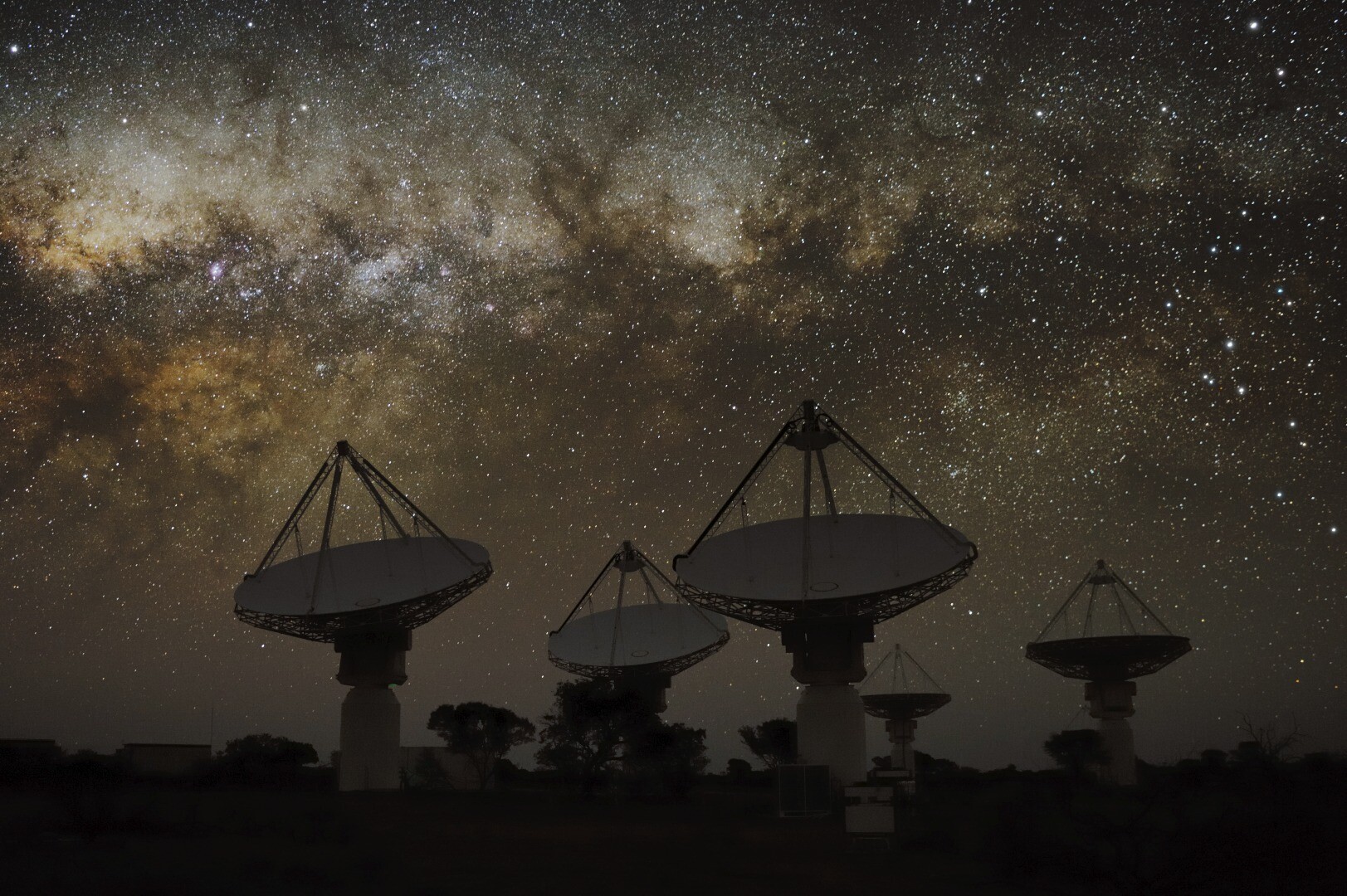 The Australian Square Kilometer Array Pathfinder (ASKAP) radio telescope is hunting down the sources of fast radio bursts
