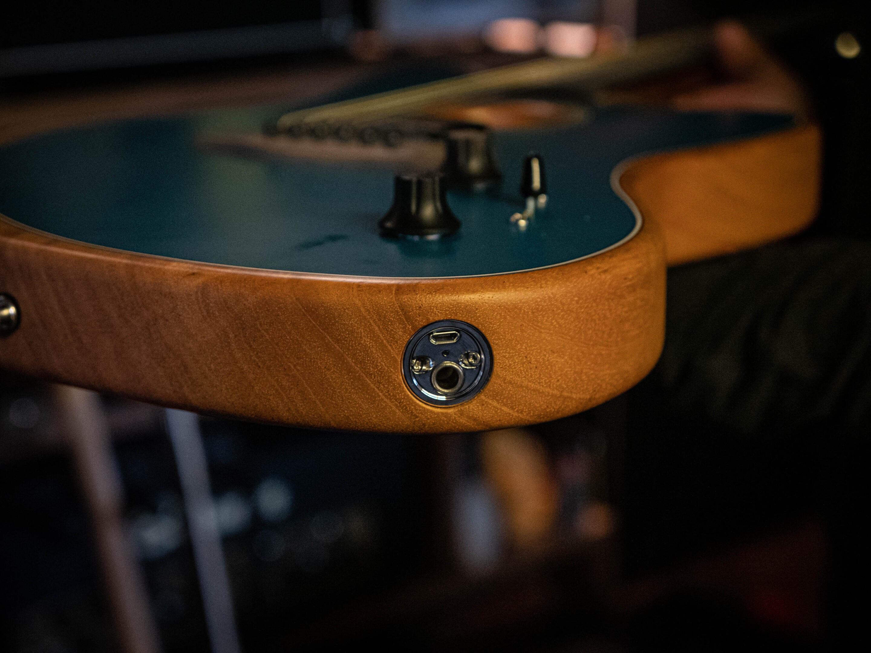 Acoustasonic Jazzmaster review Fender walks the digital tightrope