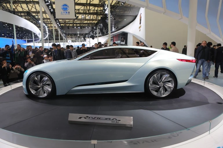 The Buick Riviera includes cutting edge technologies like integrated 4G connectivity and wireless charging