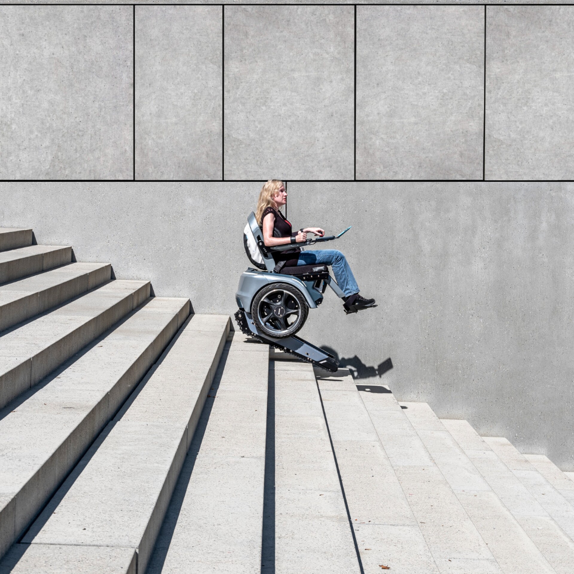 Upstairs, downstairs in Scewo's twowheel, selfbalancing wheelchair