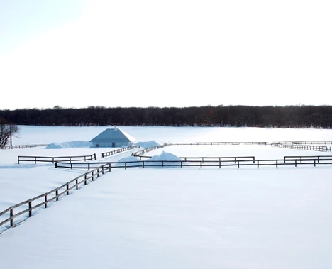 The experimental house is located on the 185,000 sq.mt. (1,991,323.4 sq. ft.) Même Meadows research facility