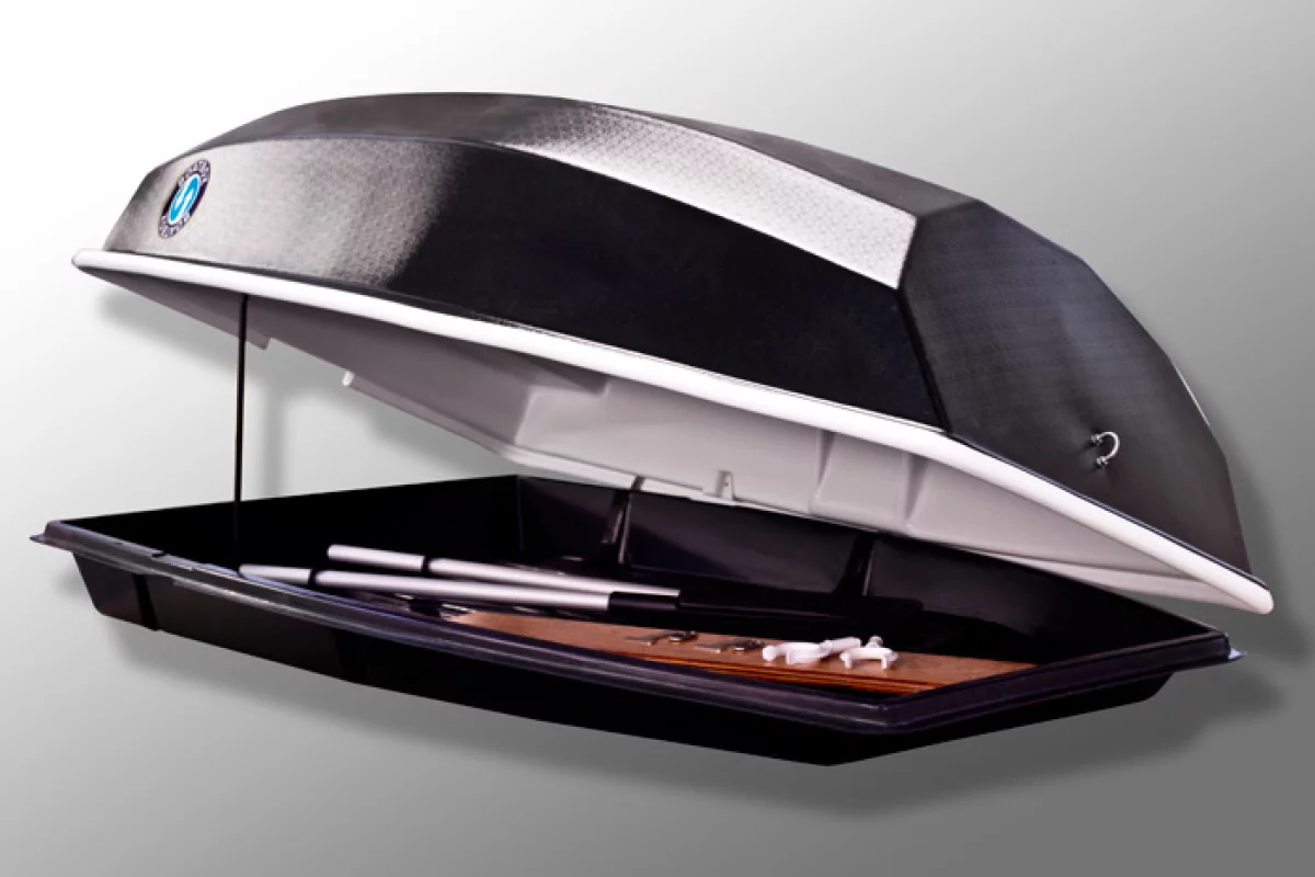 The lid of the Boatbox detaches to serve as a boat