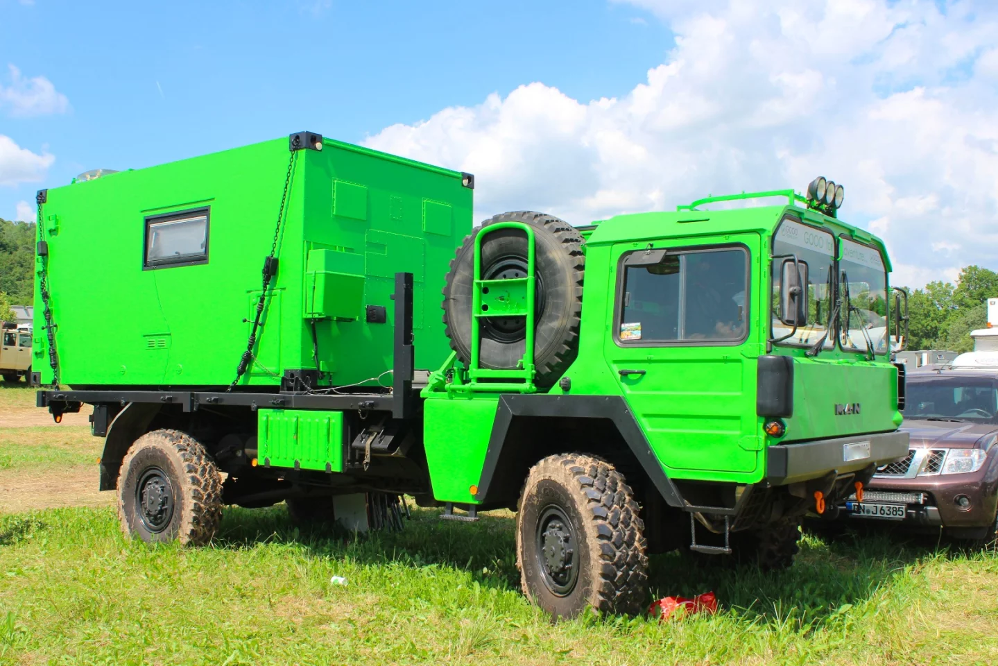 Another look at this bright green MAN rig from Gooo Travel