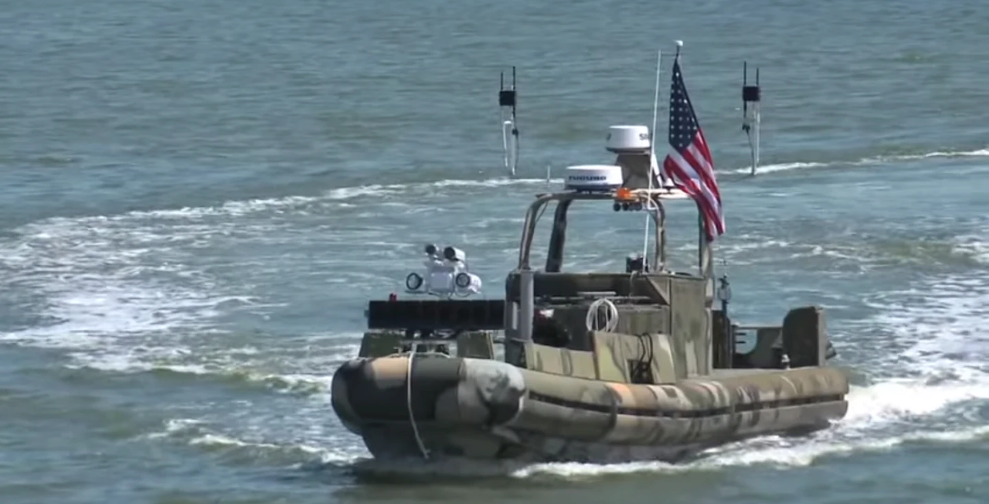 The weapons on the robotic boats remain under human control (Photo: ONR)