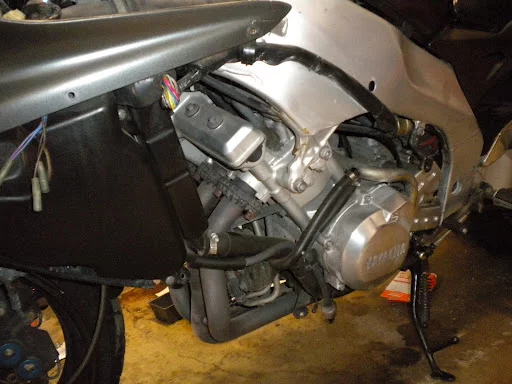 The gas engine on the original Yamaha YSF600r