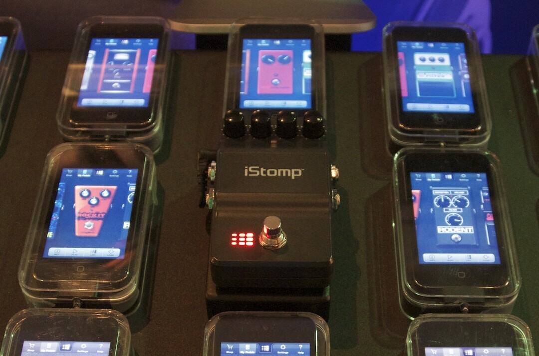 The iStomp effects pedal effectively starts life as a blank canvas onto which the user paints a wall of sound in the shape of a downloadable effect