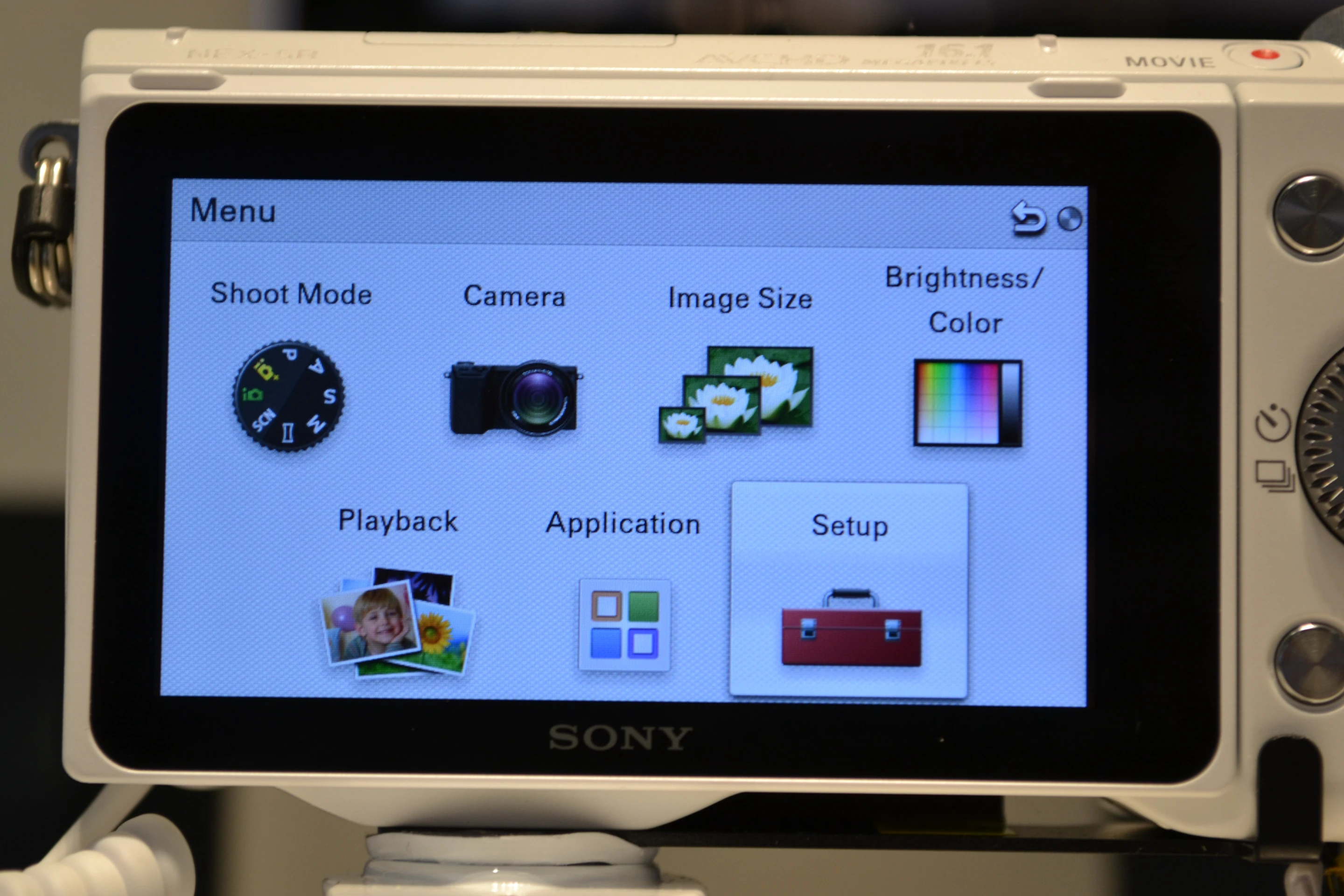 More app can be added to the Sony NEX-5R via PlayMemories Camera Apps