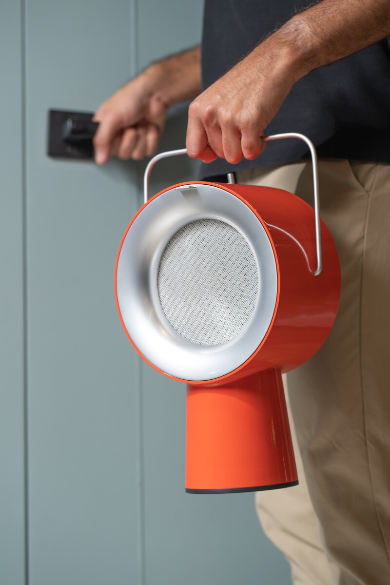 Portable range hood keeps kitchens smoke and greasefree