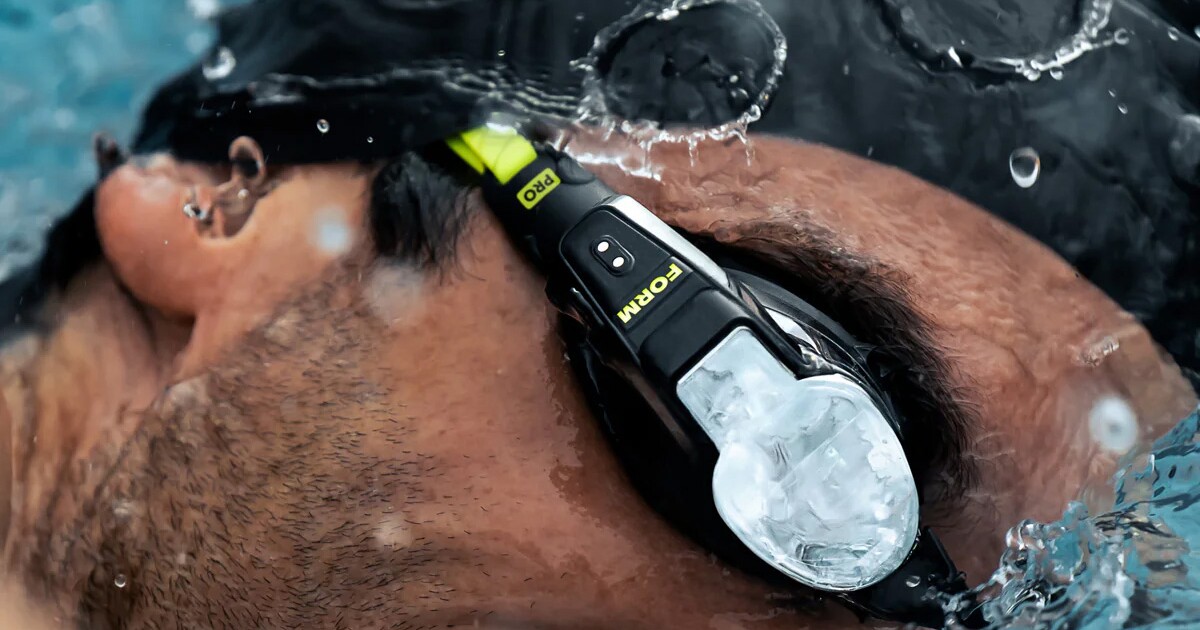 Form’s Smart Swim 2 Pro goggles enhance swimming experience Form’s Smart Swim 2 Pro goggles enhance swimming experience