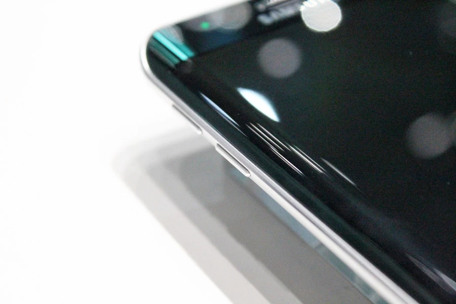 GS6 edge (Photo: Stu Robarts/Gizmag.com)