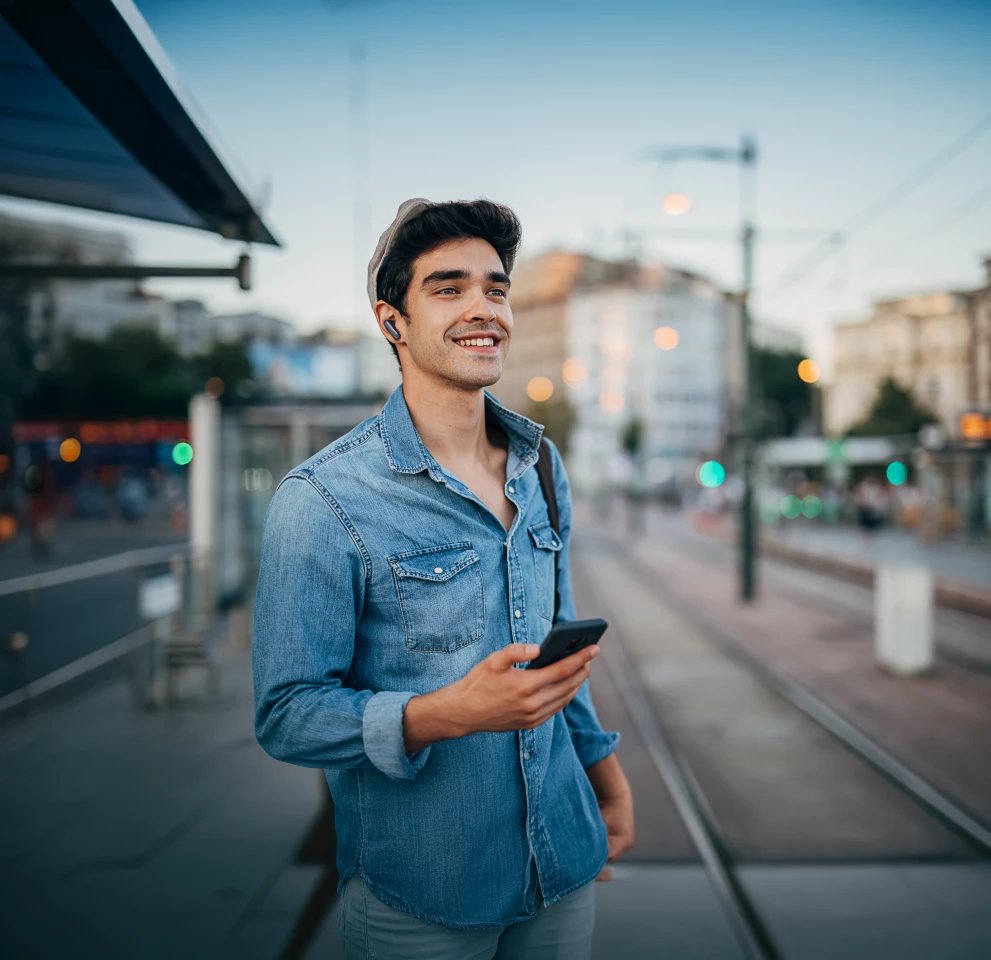 The Aurvana Ace 3 earphones feature Snapdragon Sound with support for aptX Lossless and LDAC