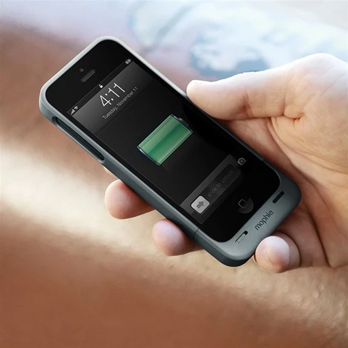 Holding the mophie juice pack helium