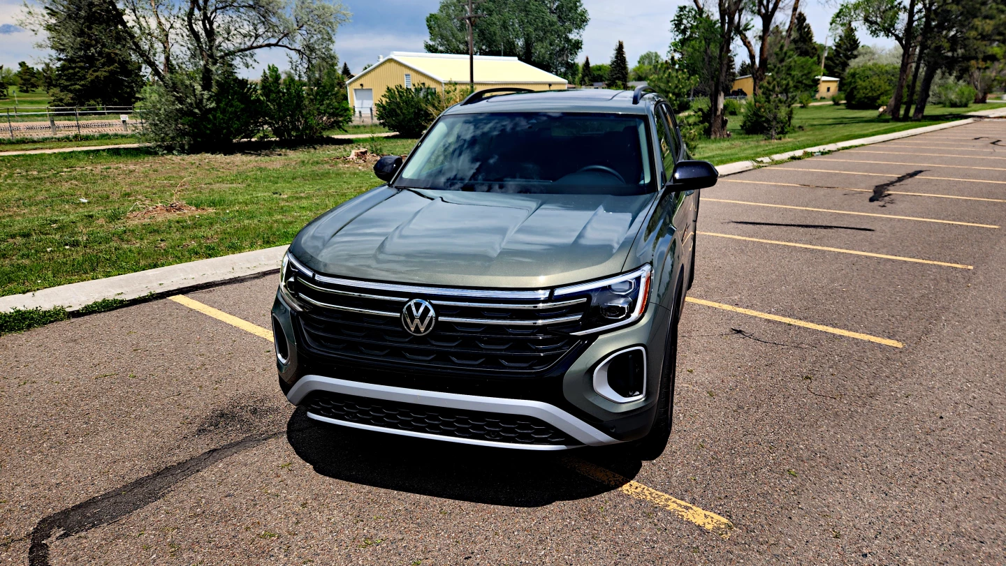 A 2.0L turbocharged engine powers the Atlas in all of its formats
